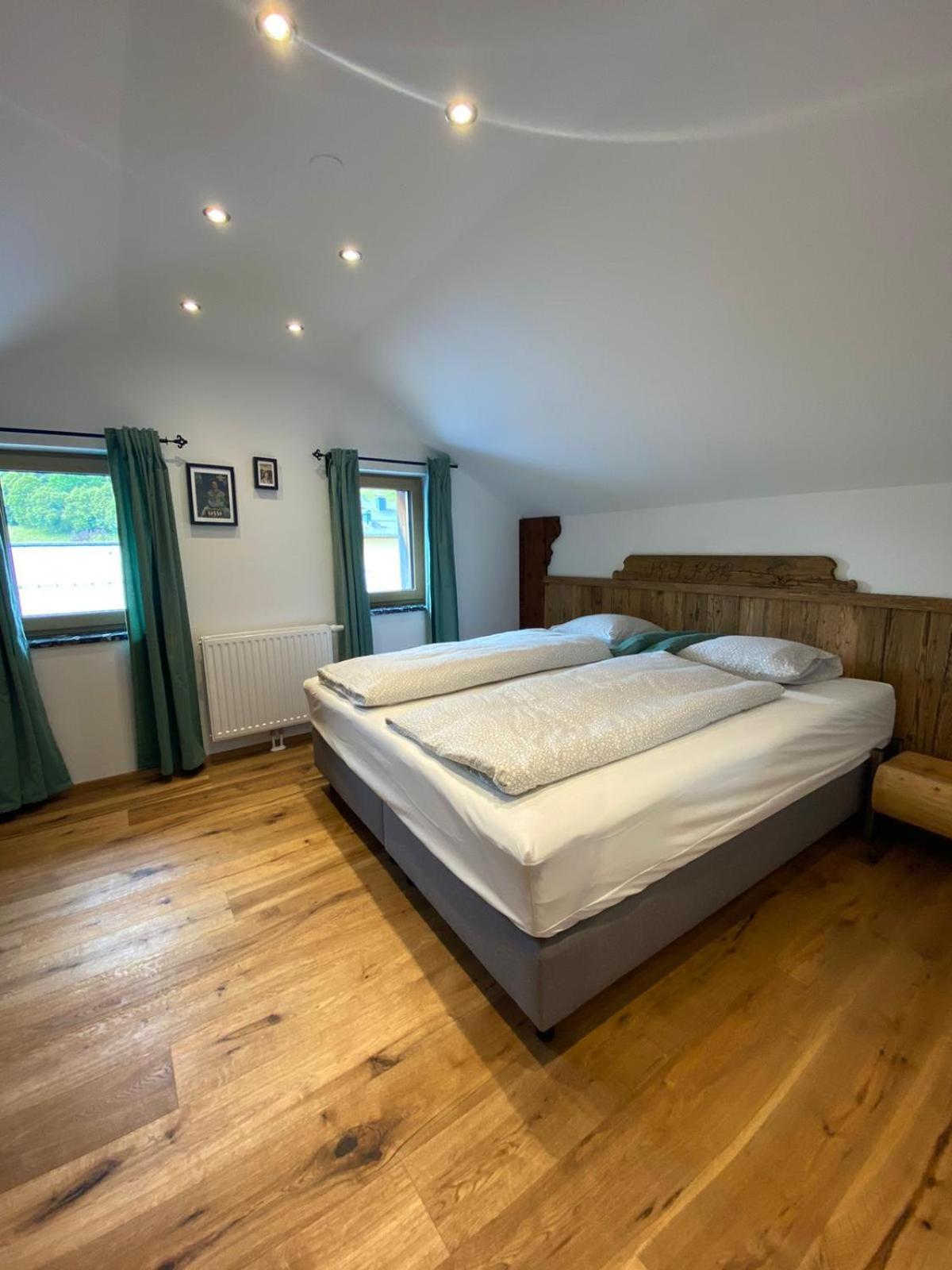 Schwarzes Roessl Bed and breakfast